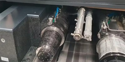 Carbon Fiber Rollers yog siv rau hauv kev sib tsoo tshuab cuab yeej, thiab la...